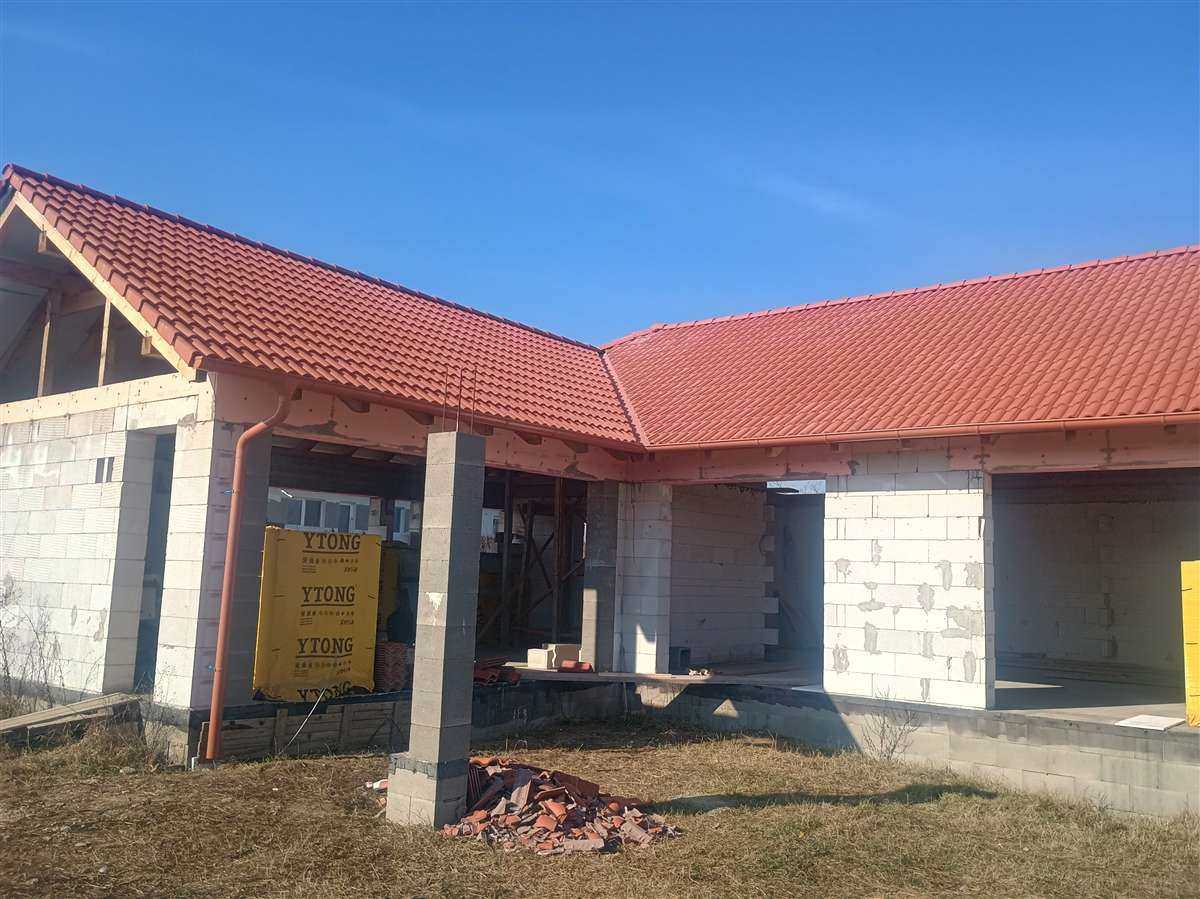 Novostavba Košolná Terran danubia evo tehlovo červená